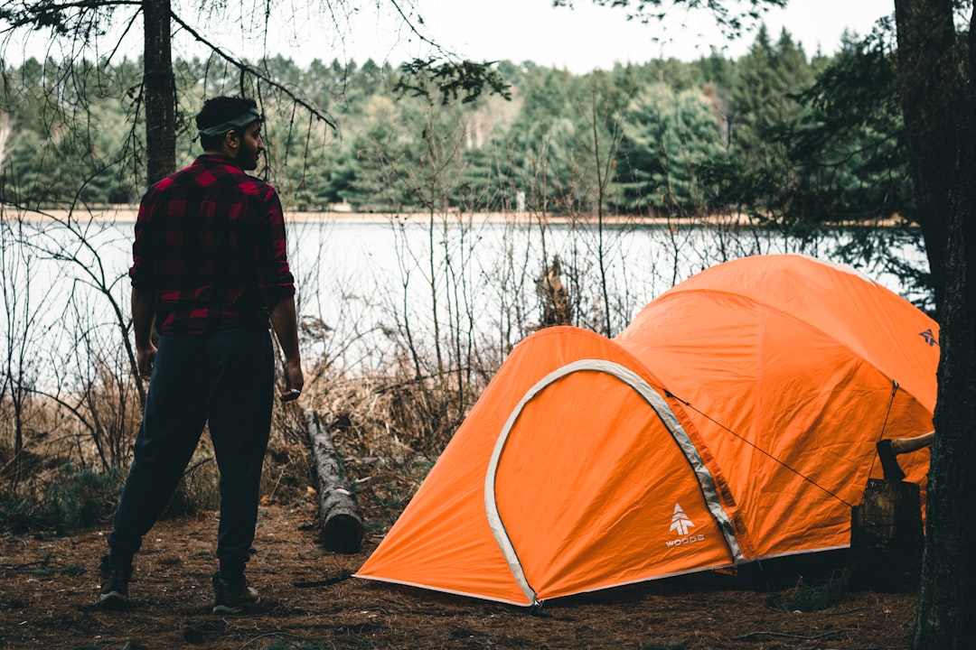 12 Essential Items for Camping Trips and Their Costs: A Beginner’s Guide