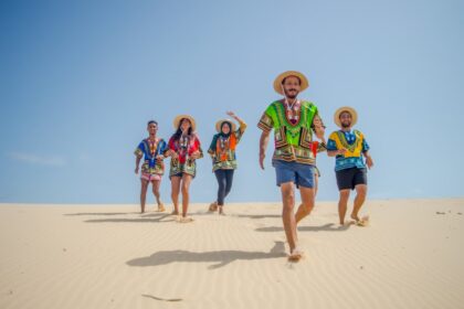 Top 6 Dos and Don’ts for Traveling During Peak Tourist Season | QuickAdvisr