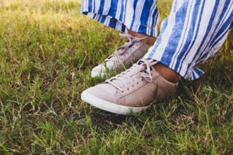 6 Common Shoe Mistakes That Ruin Your Outfit (And How to Fix Them)