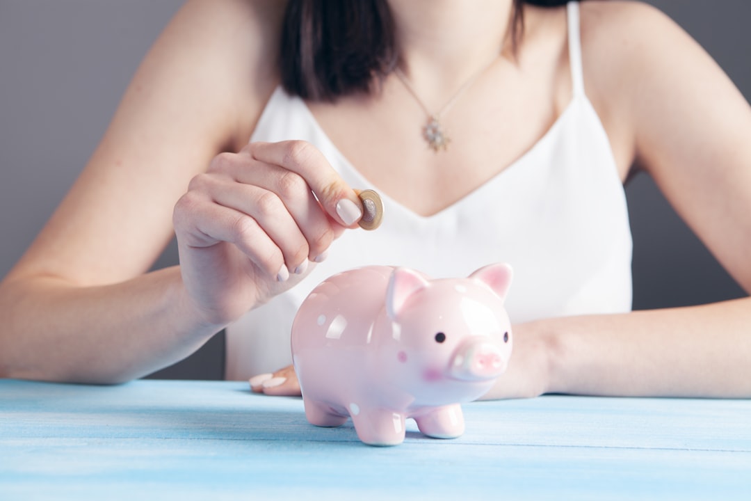 10 Common Myths About Saving Money Debunked by Financial Experts | QuickAdvisr