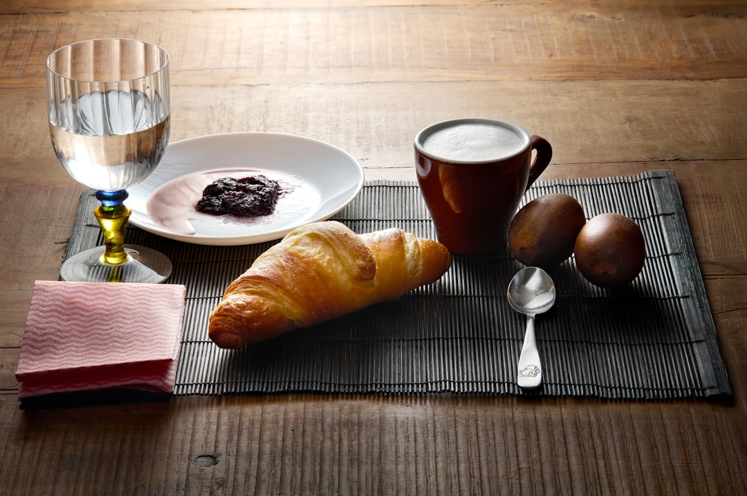 5 Common Breakfast Mistakes That Slow Metabolism (And How to Fix Them)